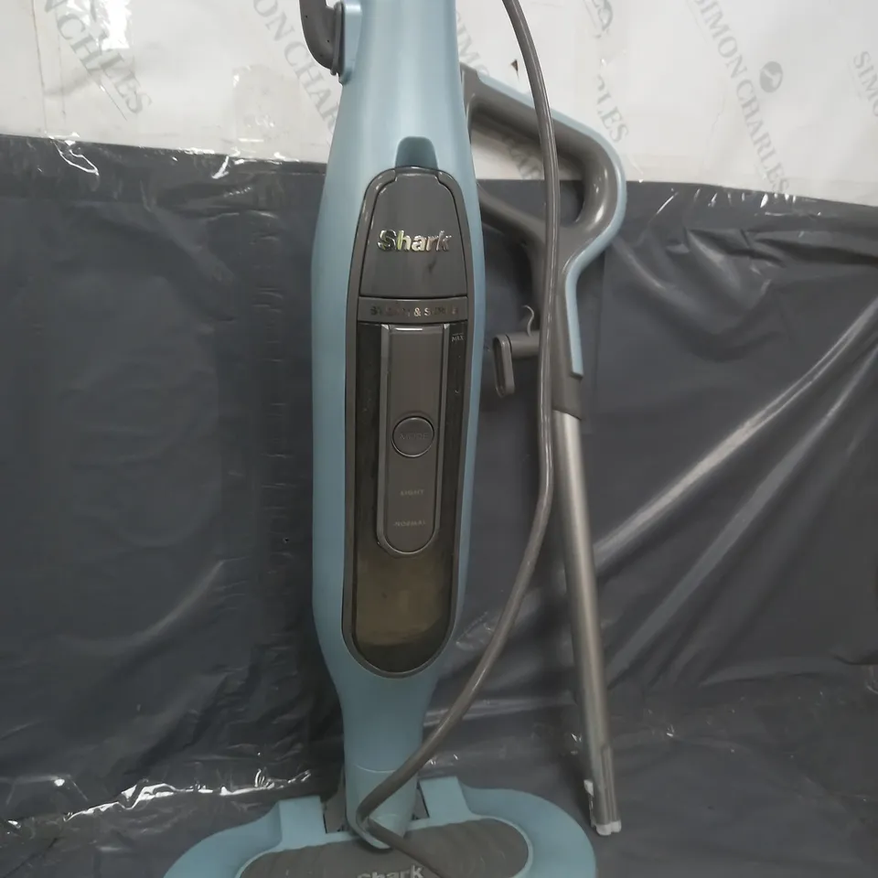 SHARK STEAM & SCRUB AUTOMATIC STEAM MOP S6002UK - REUSABLE, MACHINE WASHABLE CLEANING PADS