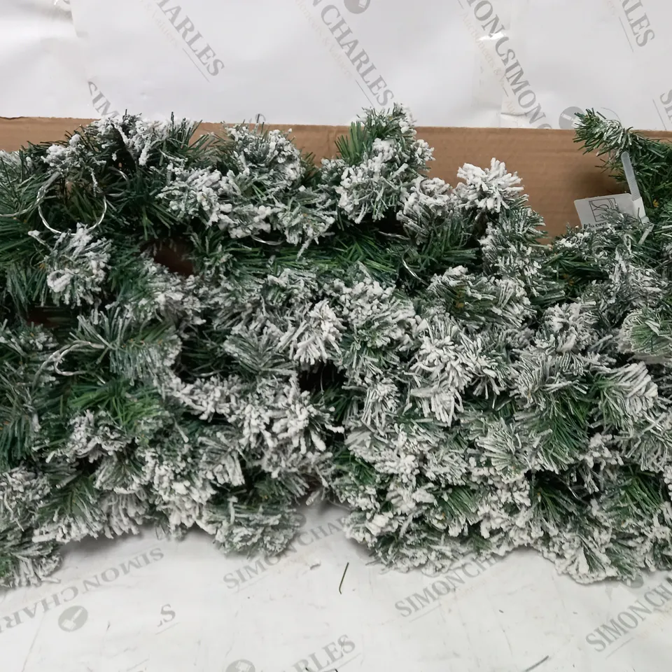 BOXED 9FT PRELIT EMPEROR FLOCKED GARLAND (1 BOX) RRP £44.99