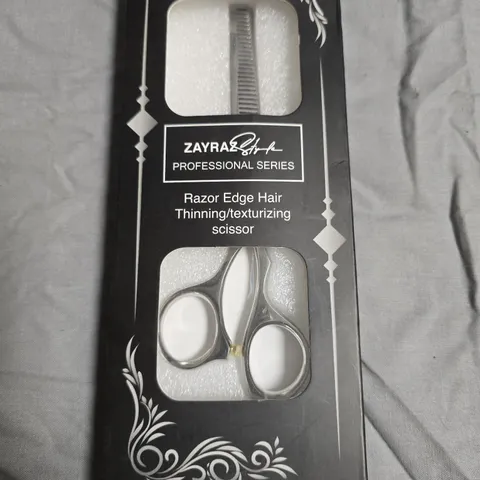 APPROXIMATELY 10 ZAYRAZ STYLE PROFESSIONAL SERIES RAZOR EDGE HAIR THINNING/TEXTURIZING SCISSORS 