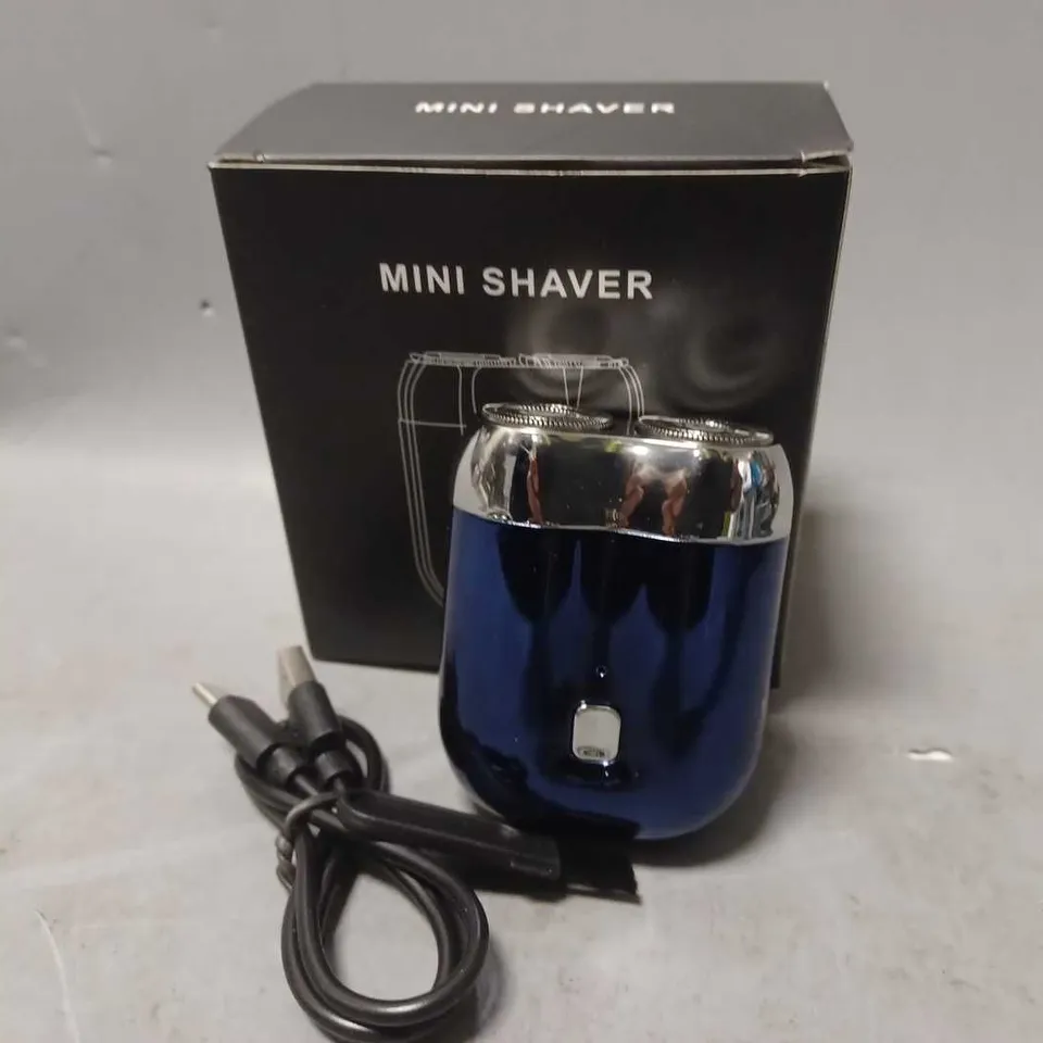 APPROXIMATELY 10 BOXED MINI SHAVER 