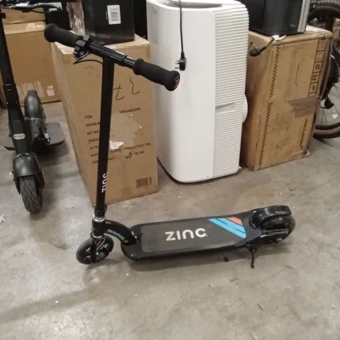 ZINC MODEL Z KIDS SCOOTER - BLACK