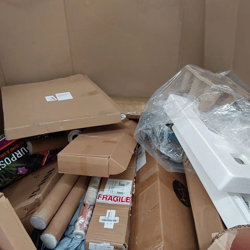 PALLET OF ASSORTED HOMEWARE AND CONSUMER PRODUCTS TO INCLUDE; FOLDING CAMPING BED, DEHUMIDIFIER, PET GATE, DACIA DUSTER WIND DEFLECTORS, PET BED ECT.