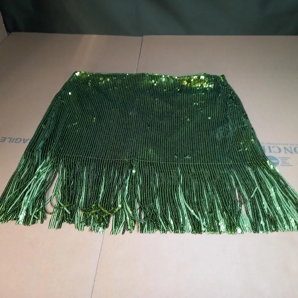 WOMENS PULL AND BEAR SEQUIN SLEEVELESS SHIRT SIZE UNSPECIFIED