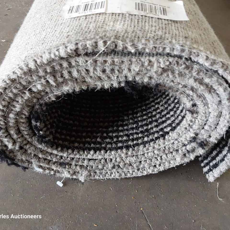 ROLL OF QUALITY CHARCOAL/BLACK CARPET APPROXIMATELY 5M × 2.54M