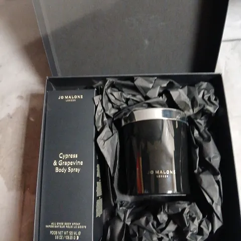 JO MALONE CYPRESS & GRAPEVINE BODY SPRAY AND SCENTED CANDLE – 125ML
