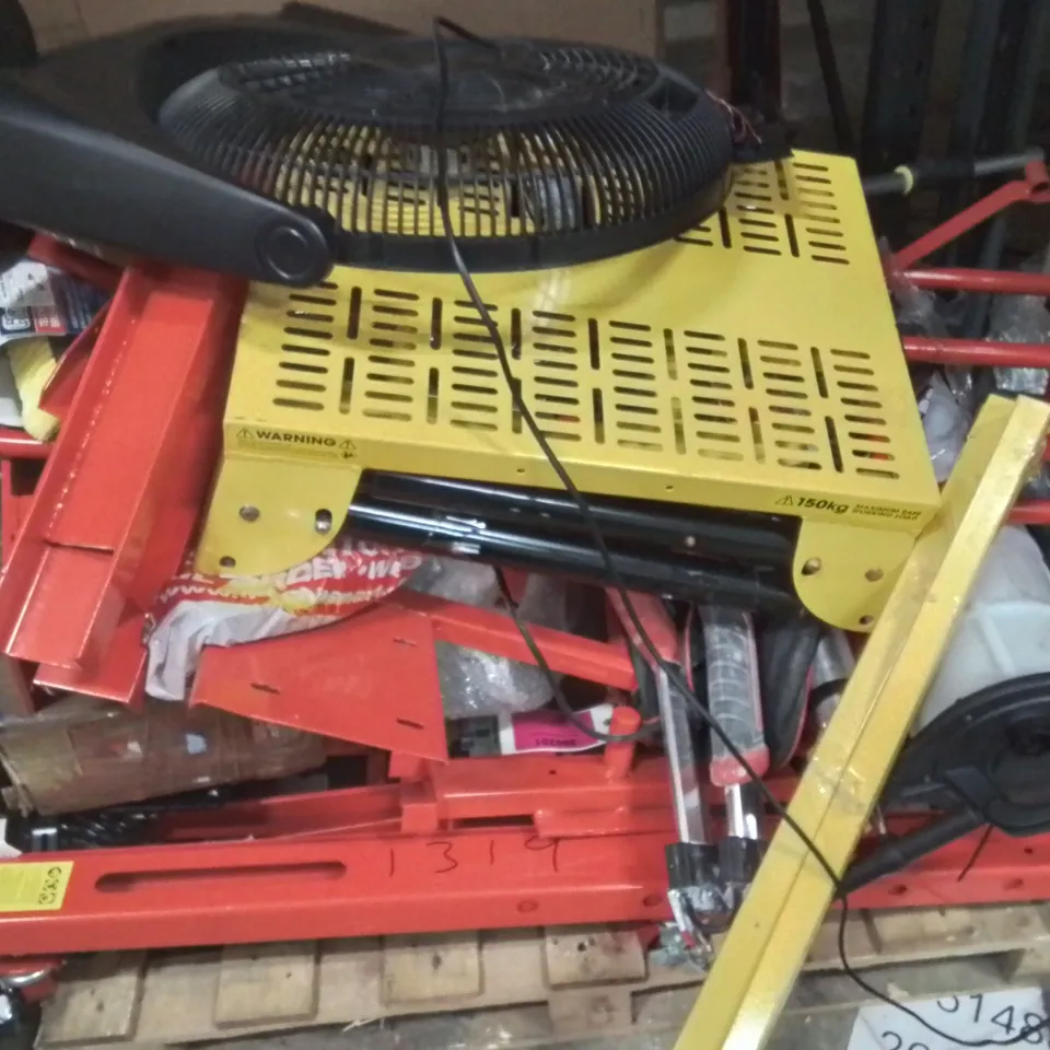 PALLET CONTAINING MIXED INCOMPLETE WORKSHOP TOOLS & EQUIPMENT LOT – RED & YELLOW METAL FRAMES WITH VENTED UNIT