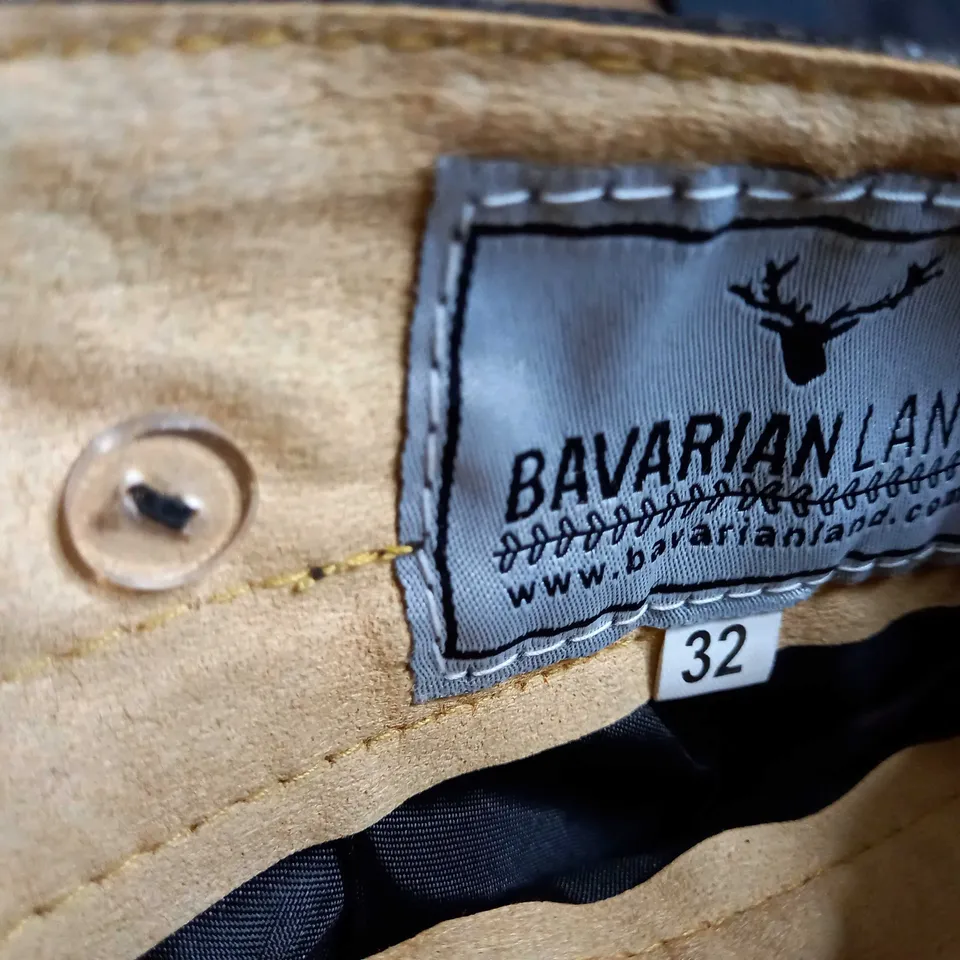 BAVARIAN LAND LEDERHOSEN SHORTS  - SIZE W32