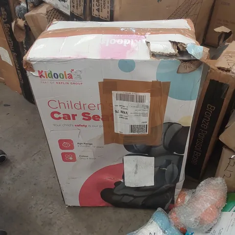 BOXED KIDOOLA CHILDREN'S CAR SEAT