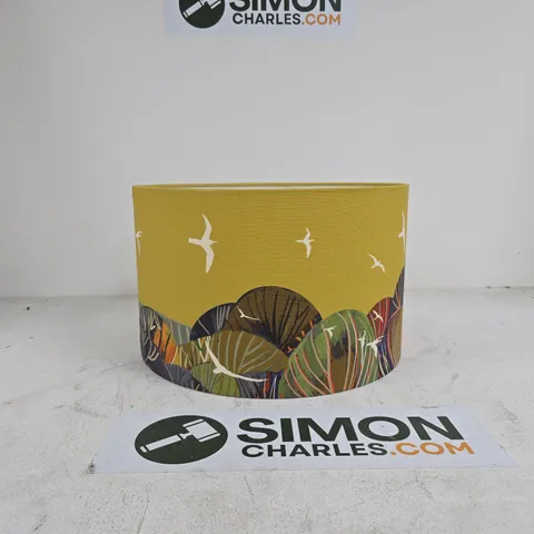 BIRDS IN FLIGHT DESIGN LAMPSHADE 40CM APPROX BOXED