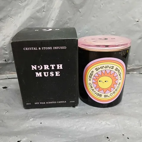 CRYSTAL & STONE INFUSED NORTH MUSE SCENTED CANDLE 