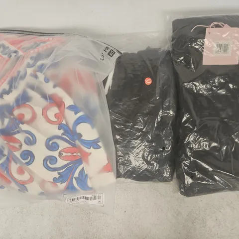 APPROXIMATELY 20 ASSORTED CLOTHING AND FASHION PRODUCTS IN VARIOUS STYLES AND SIZES - COLLECTION ONLY