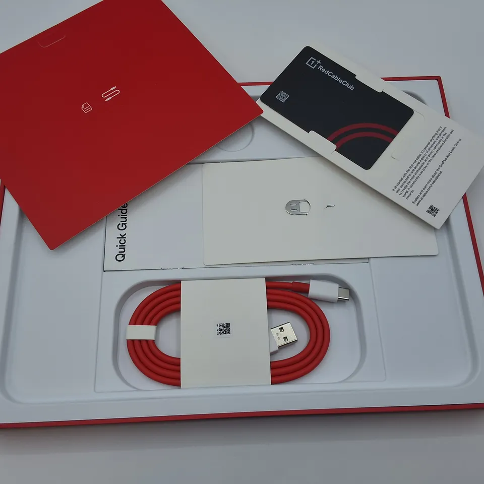 BOXED ONE PLUS PAD GO 8/128GB IN TWIN MINT - OPD2304