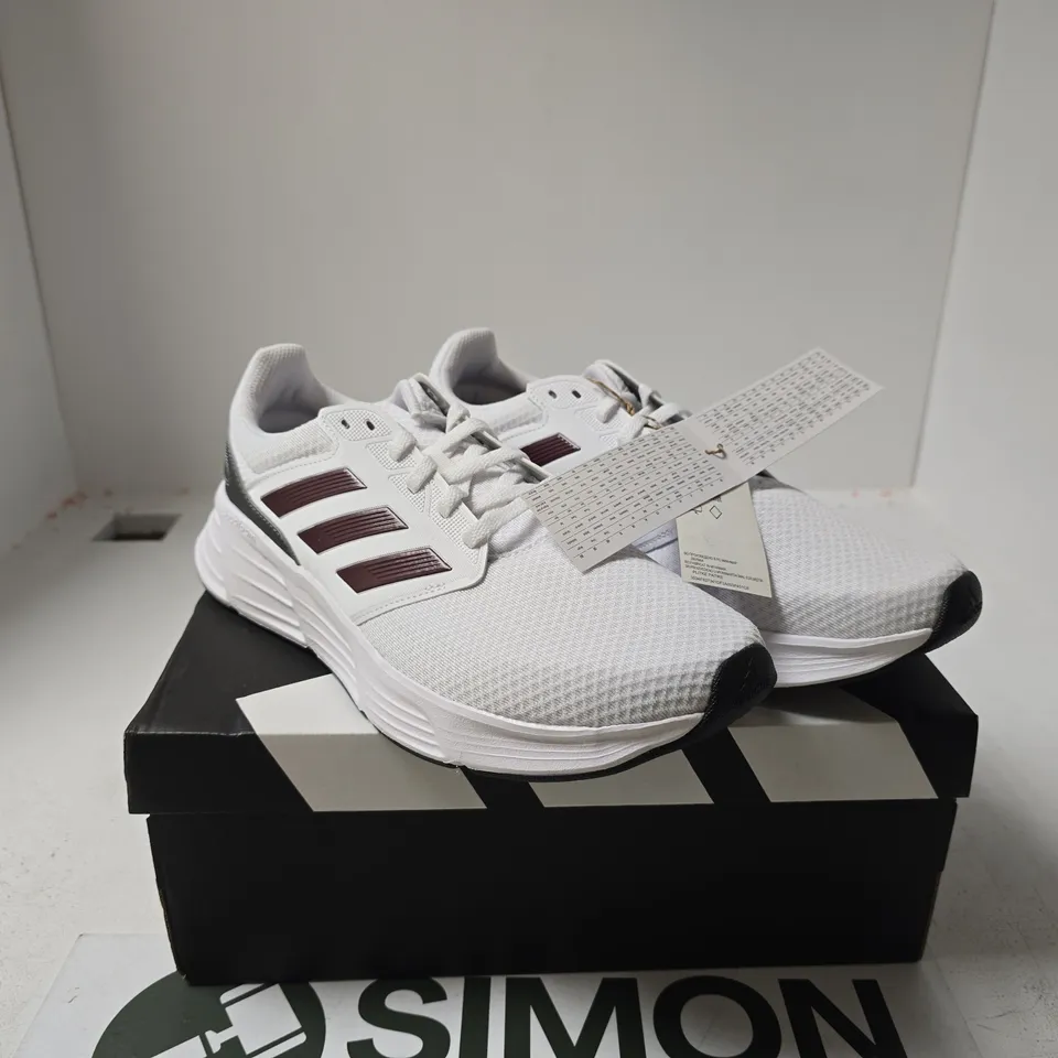 ADIDAS GALAXY TRAINER UK 10.5 BOXED