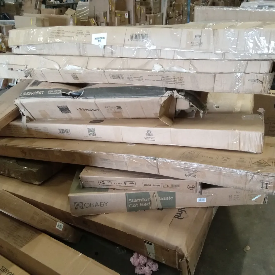 PALLET OF INCOMPLETE DESIGNER FURNITURE PARTS AND PIECES 