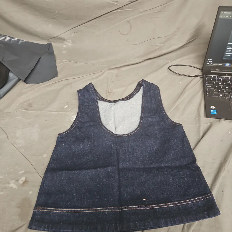 ABERCROMBIE & FITCH DENIM SLEEVELESS TOP – WOMEN'S, SMALL