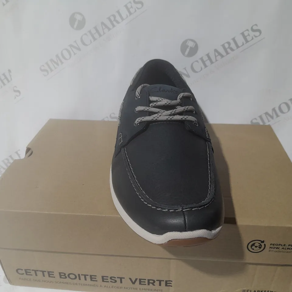 CLARKS ALT SAIL GO NAVY SHOES - UK 7 