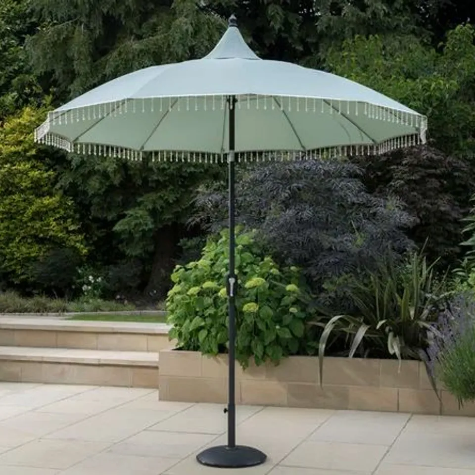 BOXED CARROUSEL 2.5M PARASOL (1 BOX)