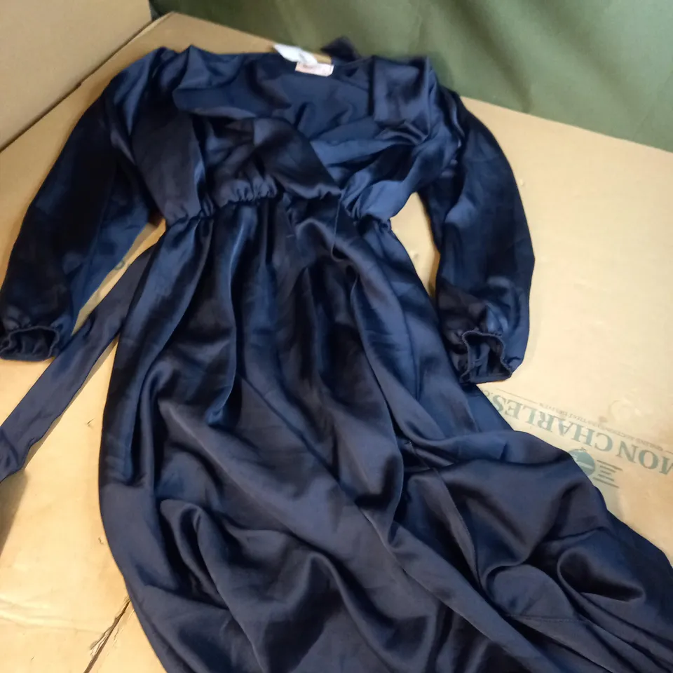 KRISP NAVY BLUE LONG DRESS - SIZE 18