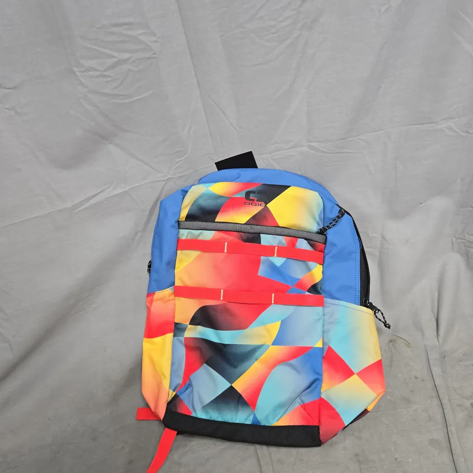 OGIO ALPHA LITE BACKPACK – MULTICOLOUR GEOMETRIC PATTERN