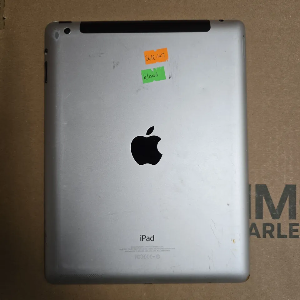 APPLE IPAD (4TH GEN)