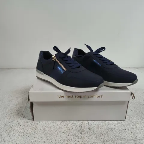DR MARTINA NAVY TRAINERS SIZE 7 BOXED