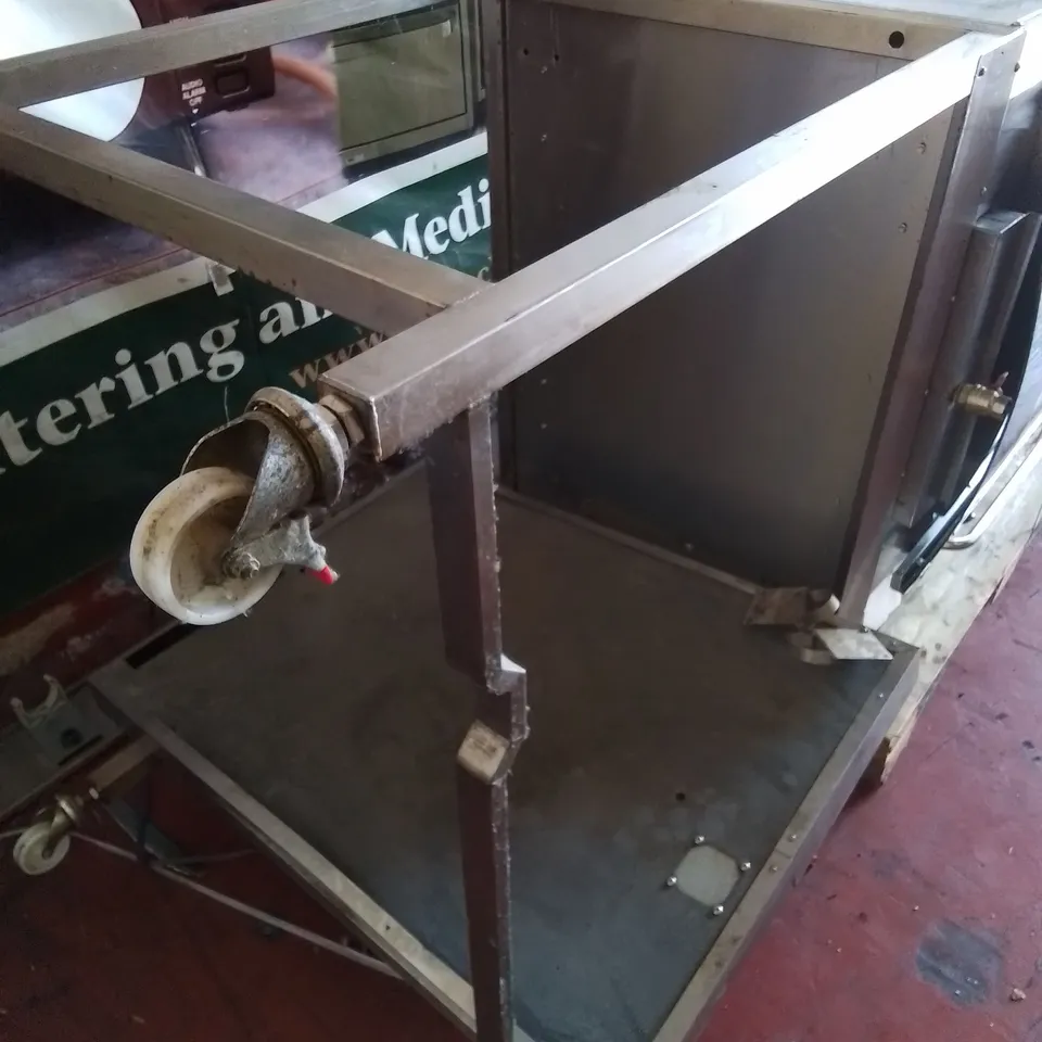 BKI SINGLE ROTISSERIE OVEN