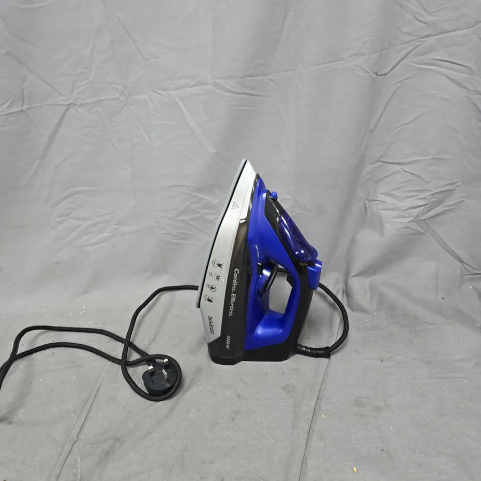 CORDED STEAM IRON – BLUE AND BLACK