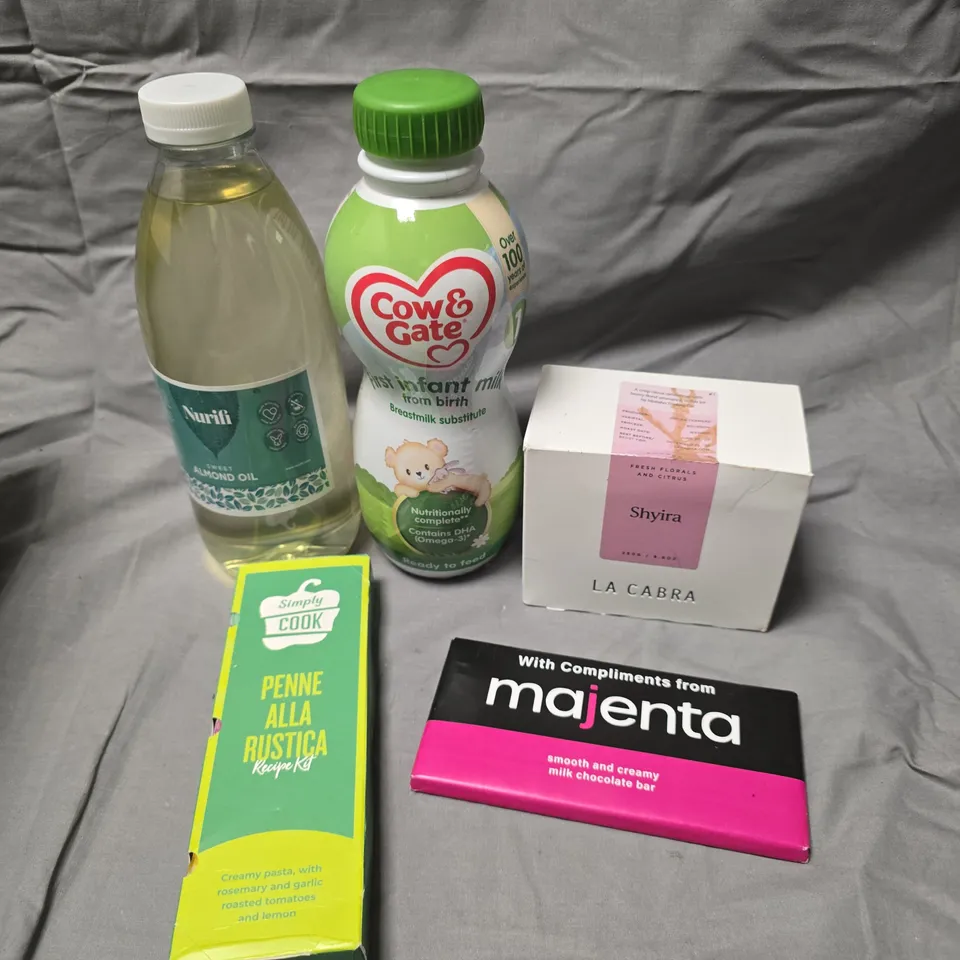 APPROXIMATELY 8 ASSORTED FOOD/DRINK PRODUCTS TO INCLUDE MAJENTA BAR, ALMOND OIL, INFANT MILK ETC 