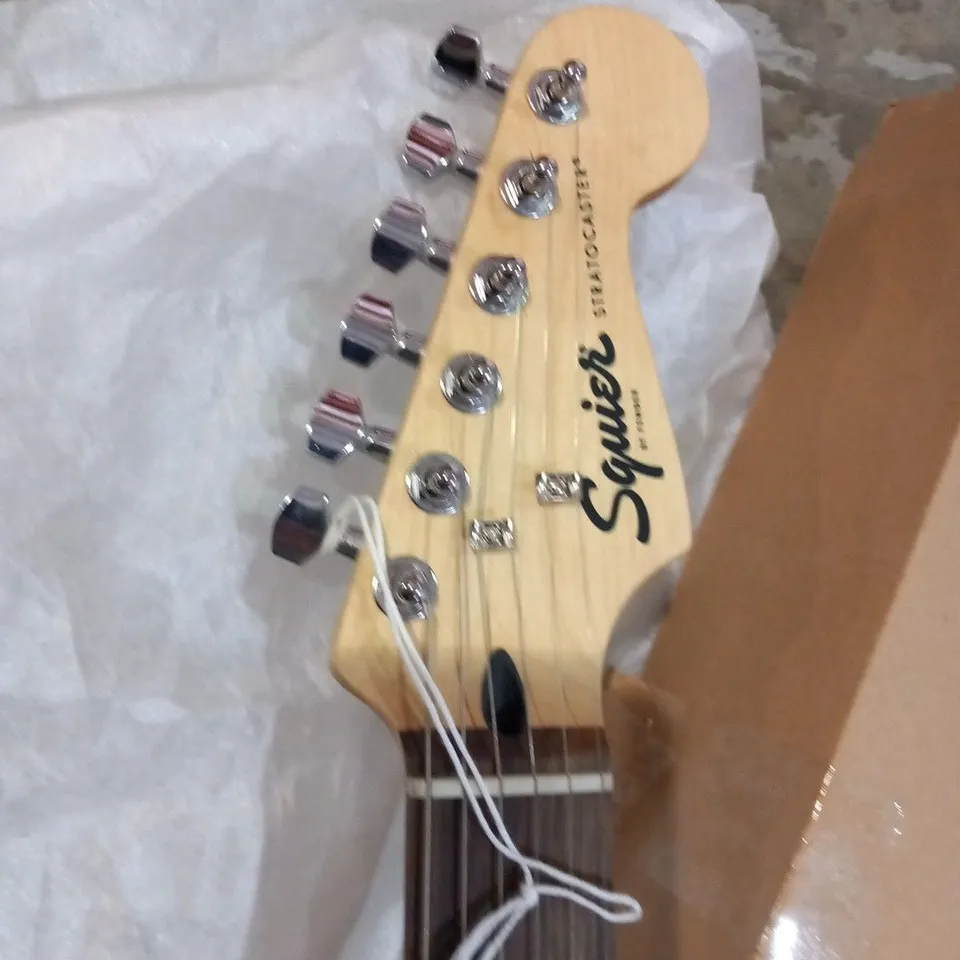 FENDER SQUIER STRATOCASTER ELECTRIC GUITAR COLLECTION ONLY