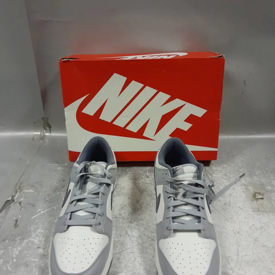 BOXED PAIR OF NIKE DUNK LOW RETRO SE LIGHT CARBON UK 10.5 
