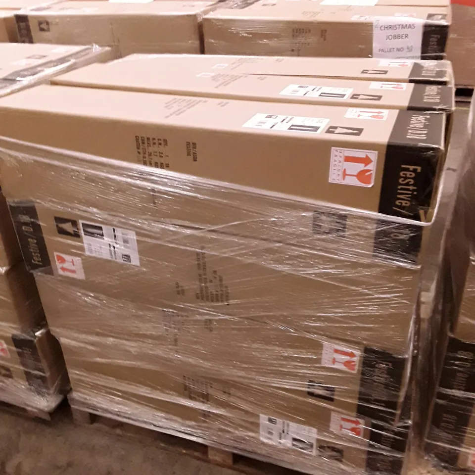 PALLET OF APPROXIMATELY 12 BOXED BRAND NEW 114CM GOLD TIPS TREES