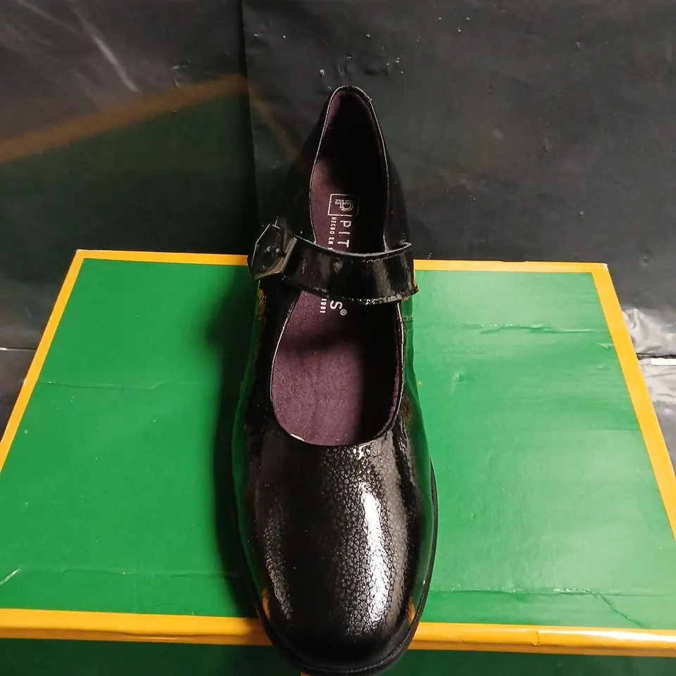 PITILLOS BLACK PATENT MARY JANE SHOES – WOMEN'S - UK SIZE 37