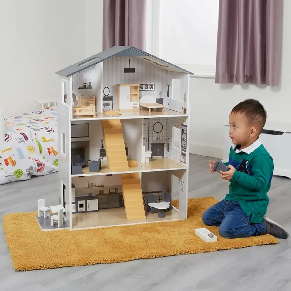 BOYES KIDS DOLLS HOUSE WITH HANDCRAFTED ACCESSORIES 