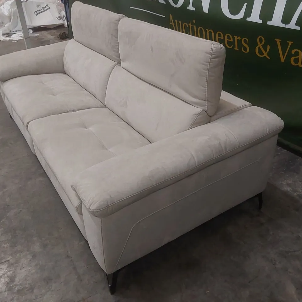 QUALITY DESIGNER ITALIAN MADE 3 SEATER PART ELECTRIC RECLINING SOFA