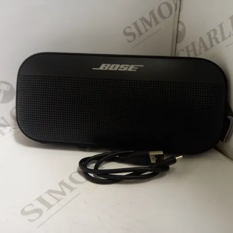 BOSE SOUNDLINK FLEX SPEAKER