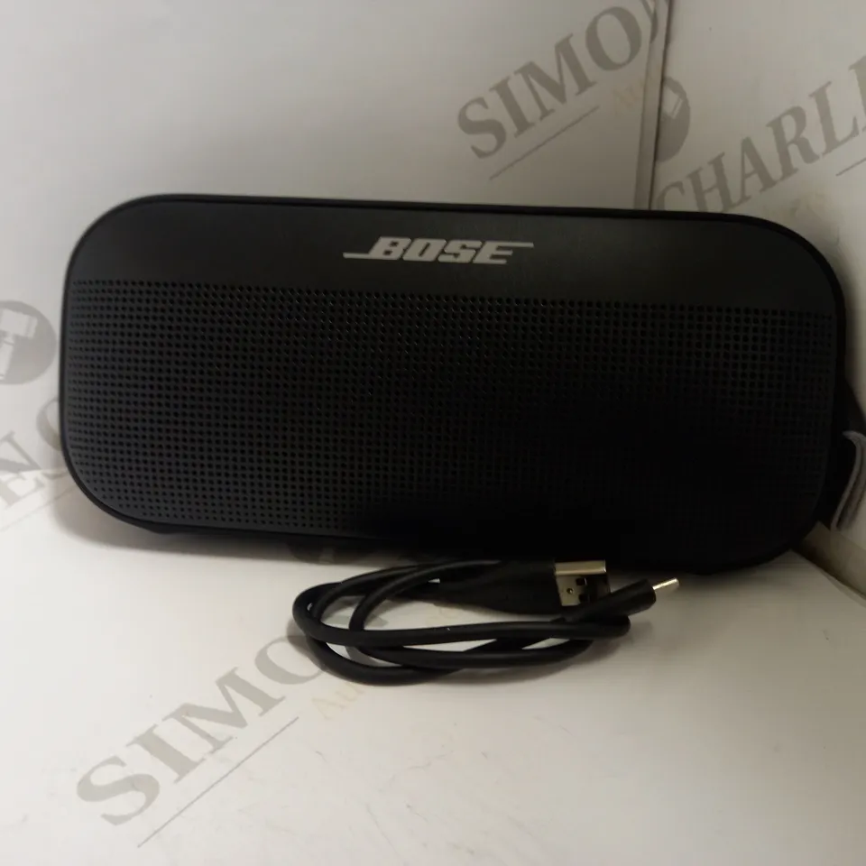 BOSE SOUNDLINK FLEX SPEAKER