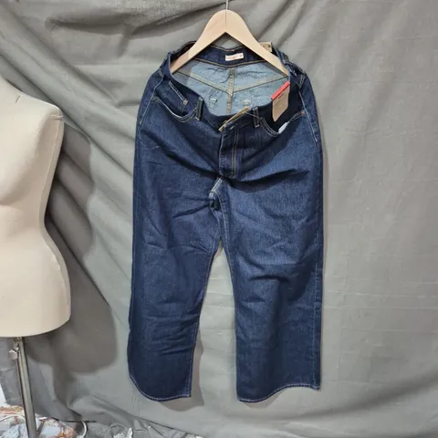 LEVI'S JEANS – INDIGO DENIM, 29 X 31 (UK 29)