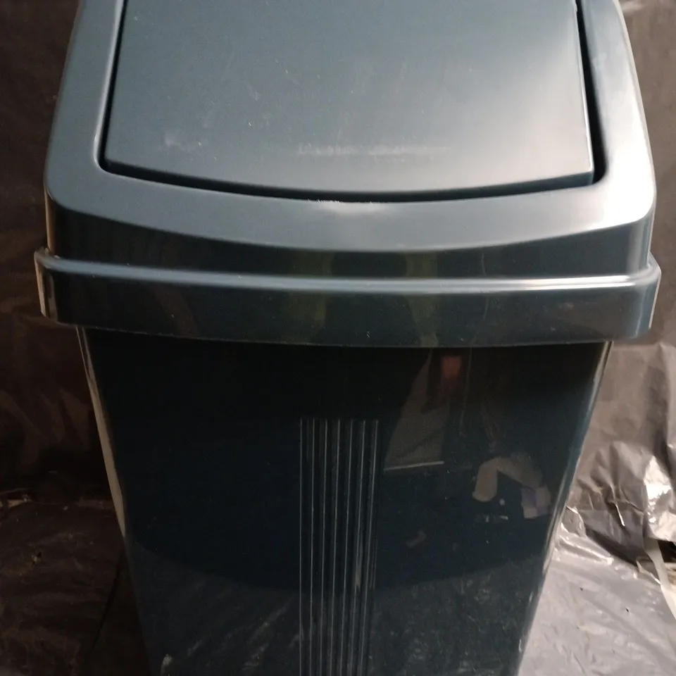 WHAM 50 LITRE SWING BIN – NAVY