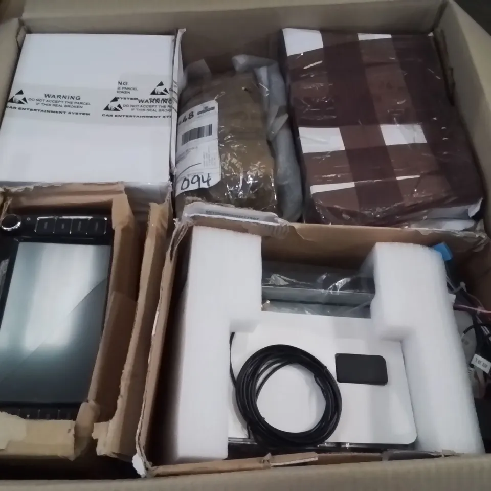 LARGE BOX CONTAINING ASSORTED CAR MULTIMEDIA SYSTEM INTERFACES // MODELS VARY