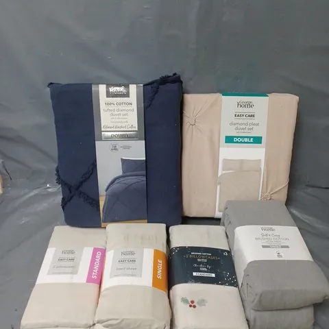 APPROXIMATELY 25 ASSORTED BEDDING ITEMS TO INCLUDE TUFTED DIAMOND DUVET SET DOUBLE, BRUSHED COTTON FITTED SHEET SINGLE, BRUSHED COTTON PILLOWCASES STANDARD, ETC - COLLECTION ONLY