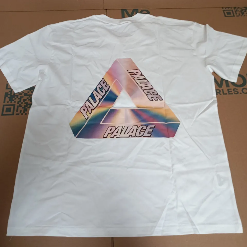 PALACE LOGO TEE IN WHITE - XL