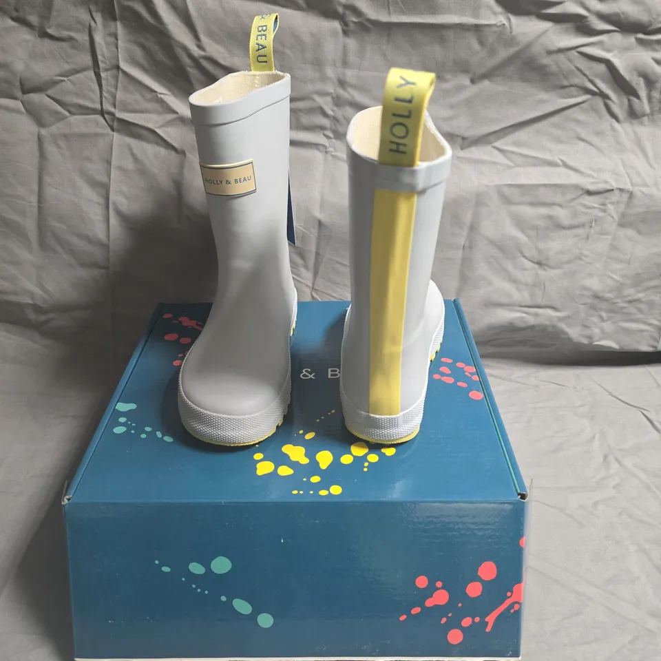 HOLLY & BEAU LIGHT BLUE RAIN BOOTS – RUBBER BOOTS UK KIDS 10