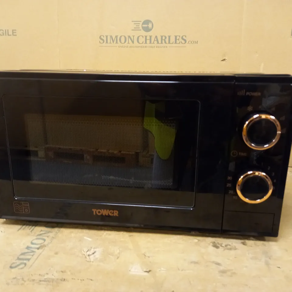 TOWER MICROWAVE ROSE GOLD AND BLACK
