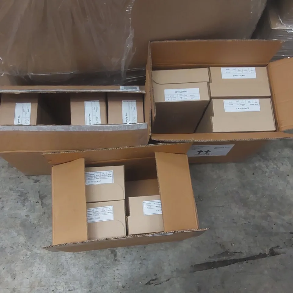 PALLET CONTAINING APPROXIMATELY 160x BRAND NEW SIMPLY BE AND JD WILLIAMS SHOES INCLUDING: TYLA SANDALS, LUMINIA SANDALS, MISTY SANDALS ECT