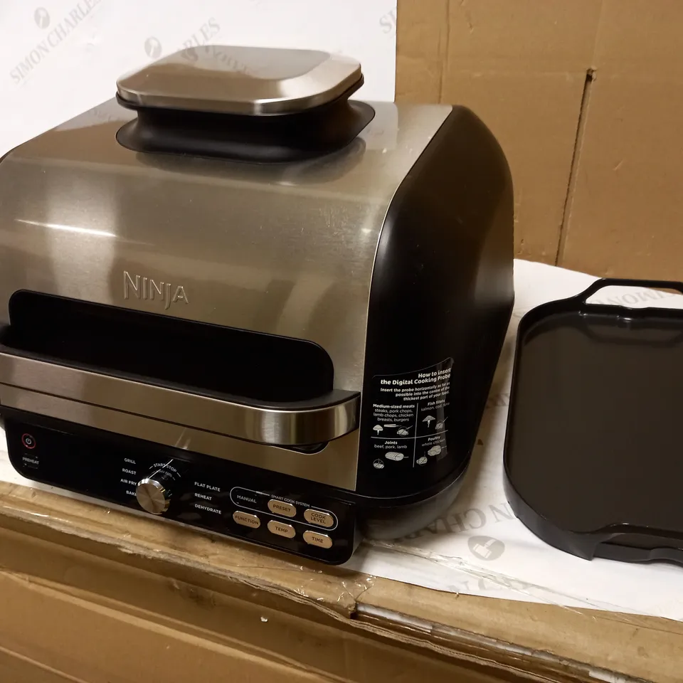 NINJA HEALTH GRILL & AIR FRYER (AG651UK)