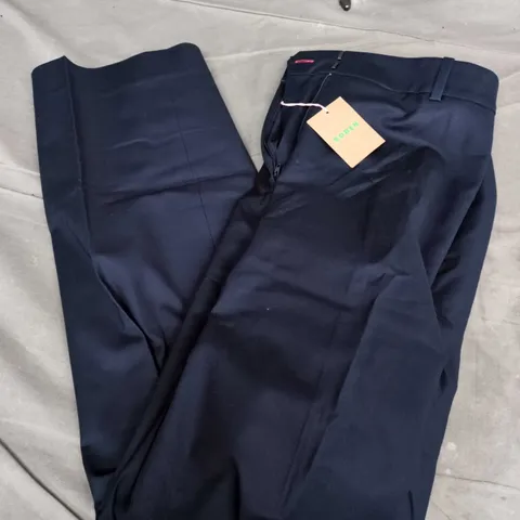 BODEN TROUSERS IN NAVY - UK 18R