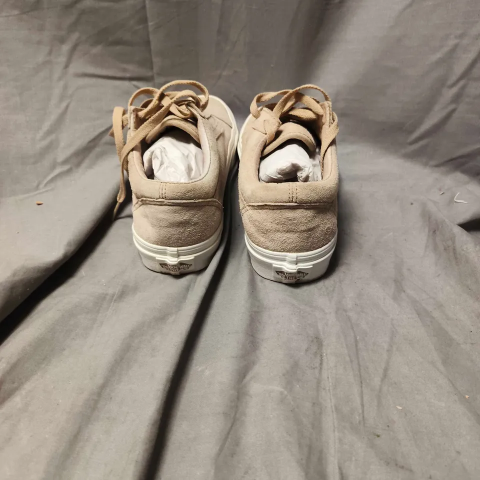 BEIGE SUEDE VANS WOMANS - SIZE 6.5