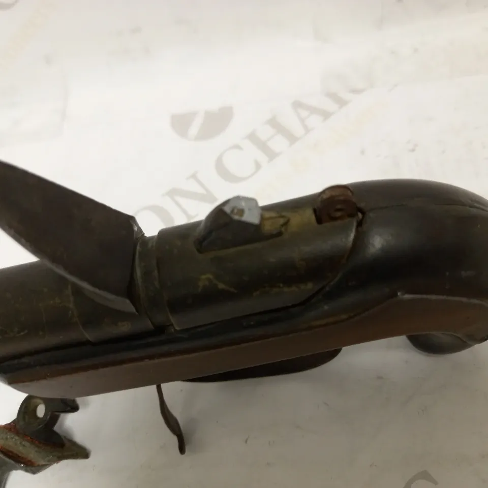 DUNHILL TINDER PISTOL LIGHTER