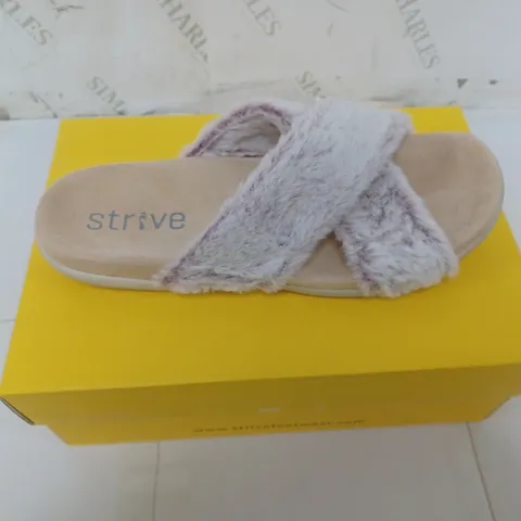 BOXED PAIR OF STRIVE SANDALS WITH LIGHT PURPLE FAUX FUR STRAPS SIZE UK 7