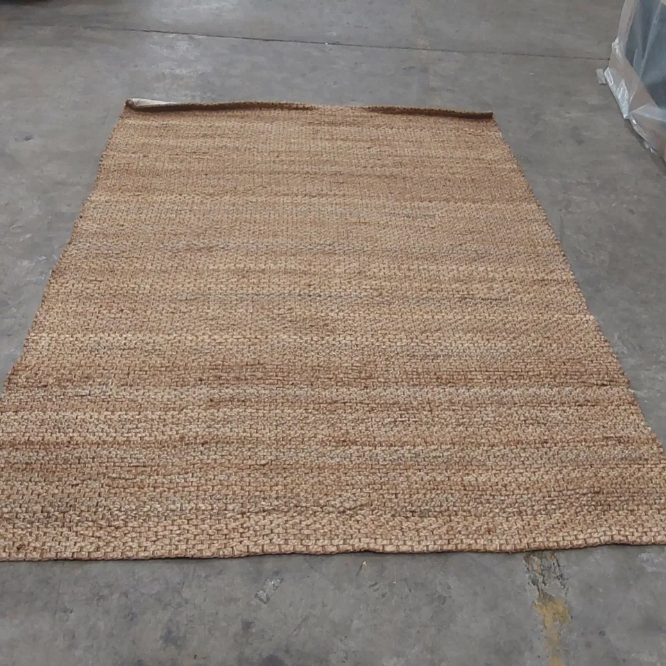 QUALITY DESIGNER AREA RUG - APPROXIMATELY 285 x 200cm